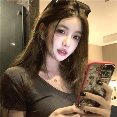 女皇陵下的风流娘们