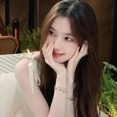 女孩的灵缇犬